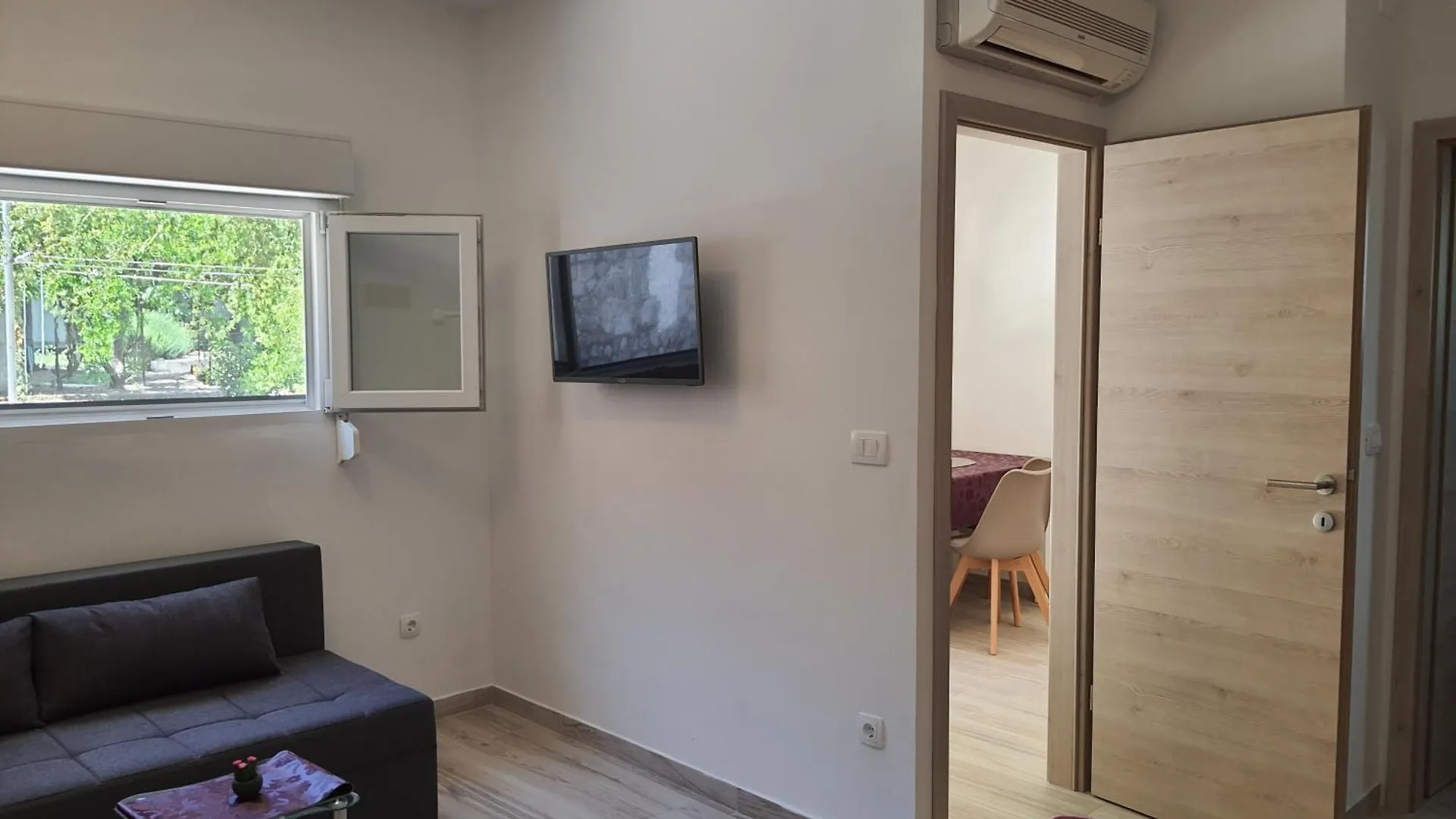 Apartments Vesna Avsec - Krk Town