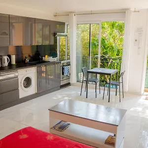 https://la-turbie-charmant-06320.fr-provencehotel.com