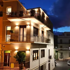 https://svr-palace.sicilyhotelsitaly.net